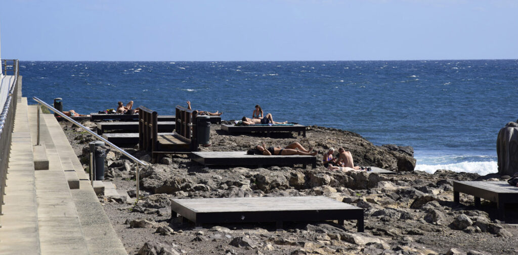 Liegeplätze an der Promenade von Playa Arinaga