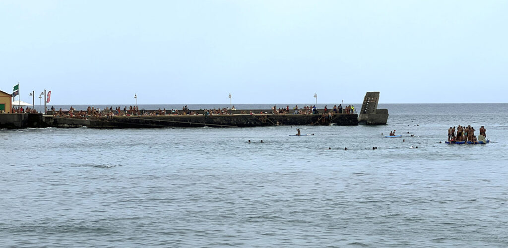 Hafenmole in Playa Arinaga