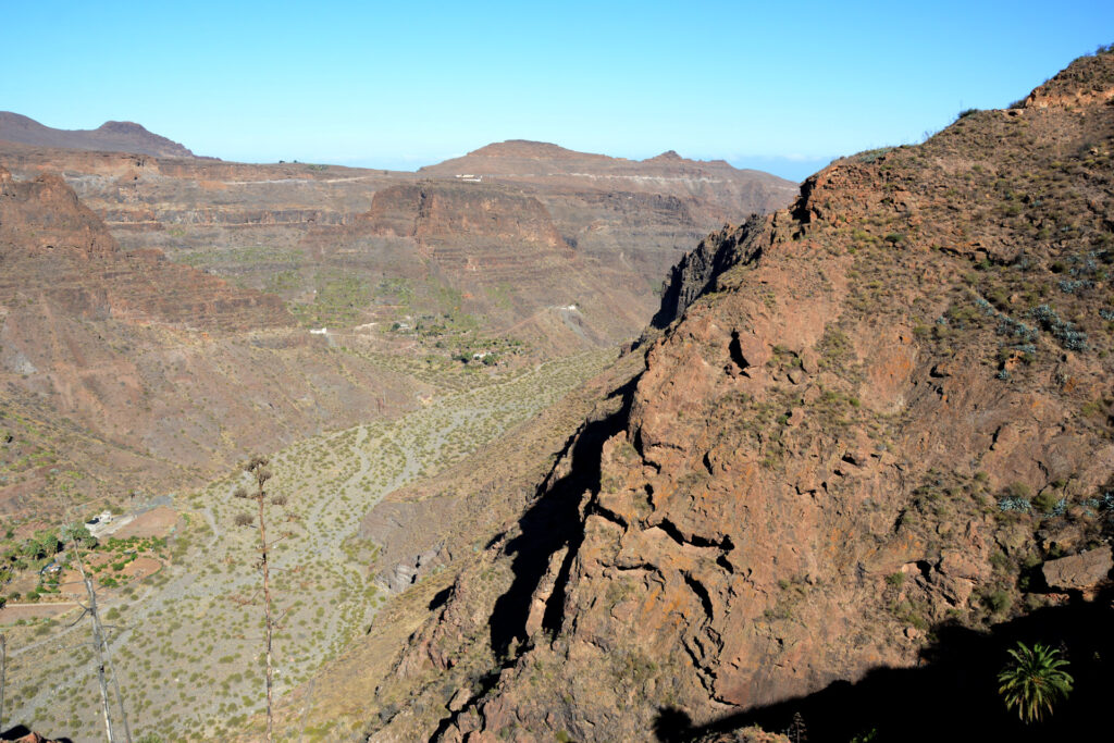 Das weitläufige Tal des Barranco de Triajana auf Gran Canaria